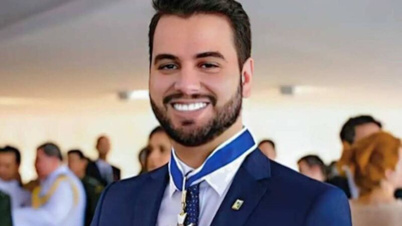 Defesa de Filipe Martins reage ao pedido da PF por mais investigação