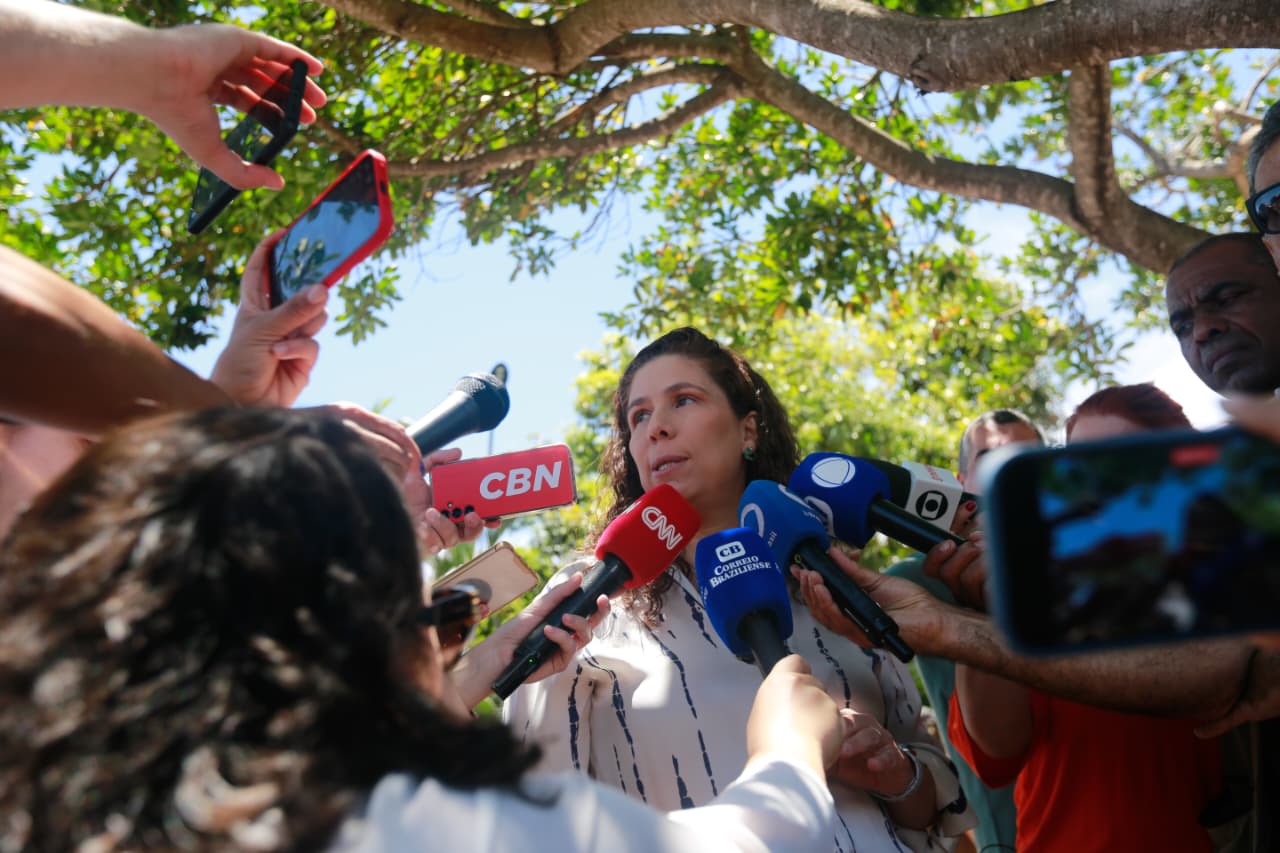 abstenção foi de 42,8%, diz ministra da Gestão