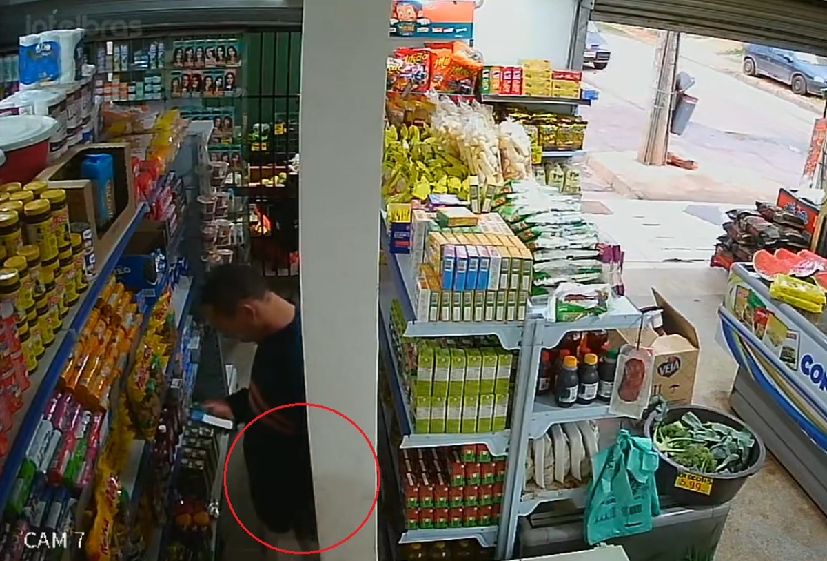 “Viciado” em biscoito recheado reclamou do lanche oferecido na cela