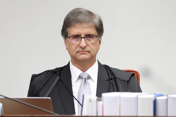 PGR se manifesta contra mandato parlamentar à distância