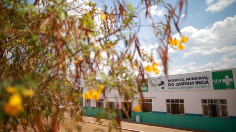 Há 3 meses em hospital, menina autista vira xodó dos funcionários