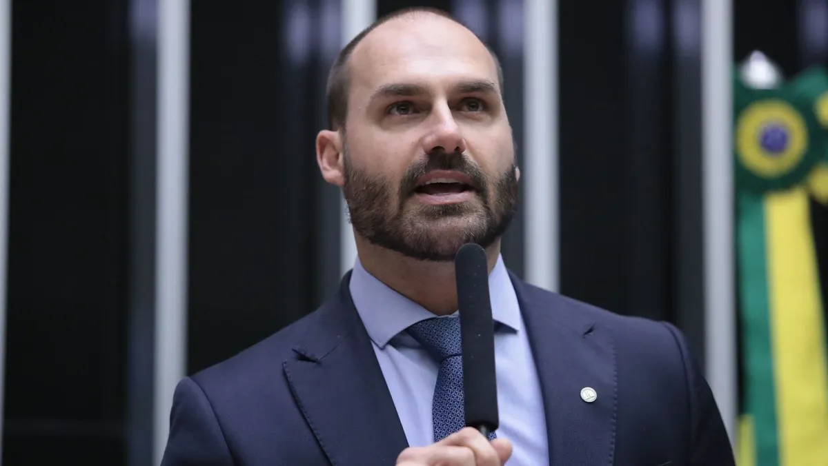 STF publica edital com notificação a Eduardo Bolsonaro