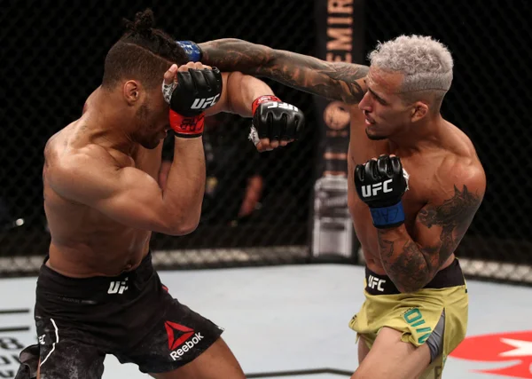 Charles do Bronxs tem 100% de aproveitamento em lutas do UFC no Brasil