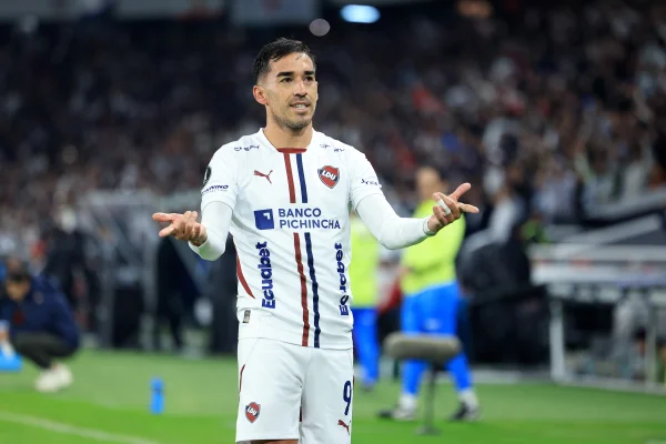 LDU encara Palmeiras para voltar à final da Libertadores após 17 anos