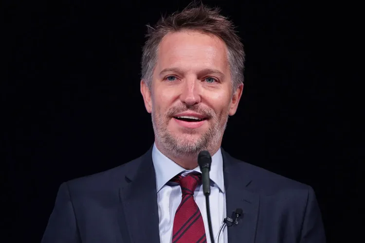 4 habilidades valiosas para quem não quer ser substituído pela IA, segundo CEO do LinkedIn