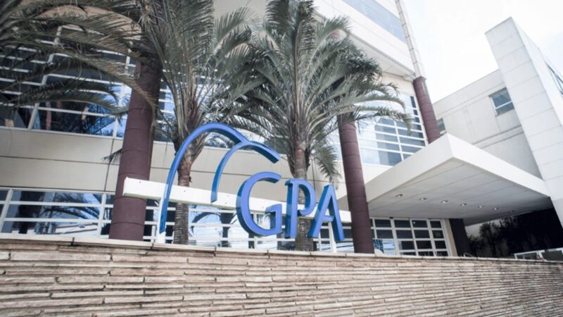 Diretor-presidente do Grupo Pão de Açúcar renuncia ao cargo. Ação cai