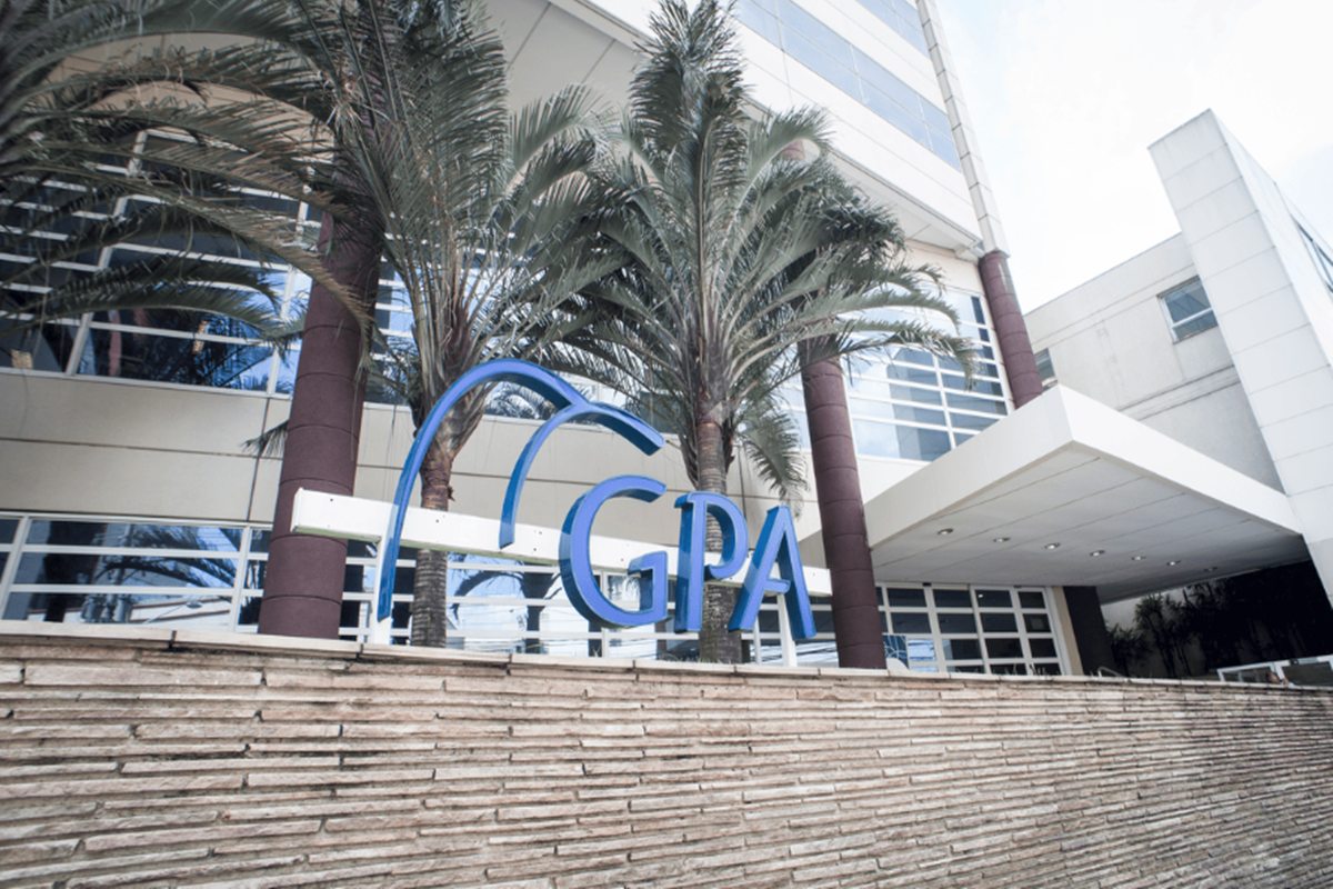 Diretor-presidente do Grupo Pão de Açúcar renuncia ao cargo. Ação cai