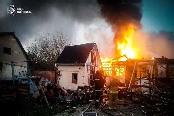 Ucrânia: 400 drones e 28 mísseis russos deixam 6 mortos; creche é alvo