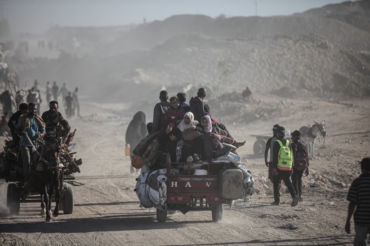 Palestinos seguem de volta para casa no segundo dia de cessar-fogo