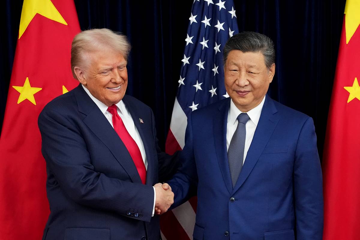 Trump anuncia redução de tarifa imposta à China após reunião com Xi