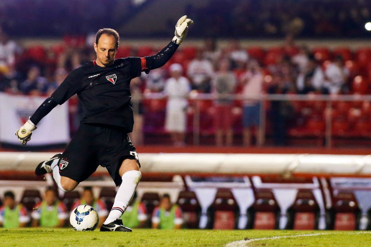 Vídeo: Neto encontra Rogério Ceni e exalta qualidades do ex-goleiro