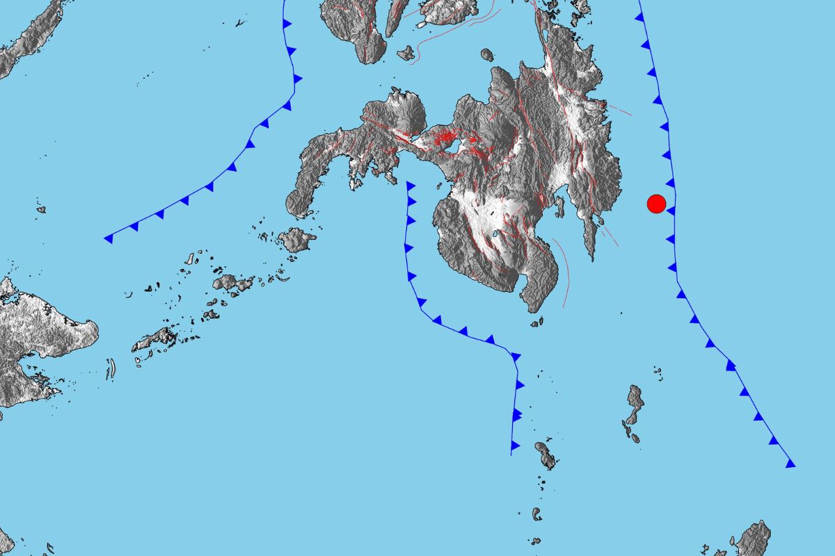 Terremoto de magnitude 7,6 atinge Filipinas e gera alerta de tsunami