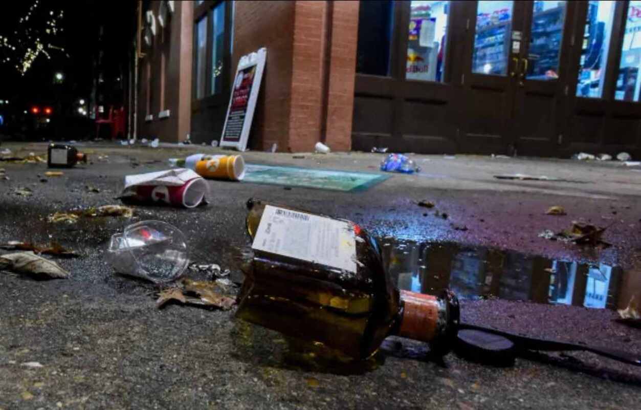 Tiroteio envolvendo torcedores nos EUA mata 2 e deixa 14 feridos