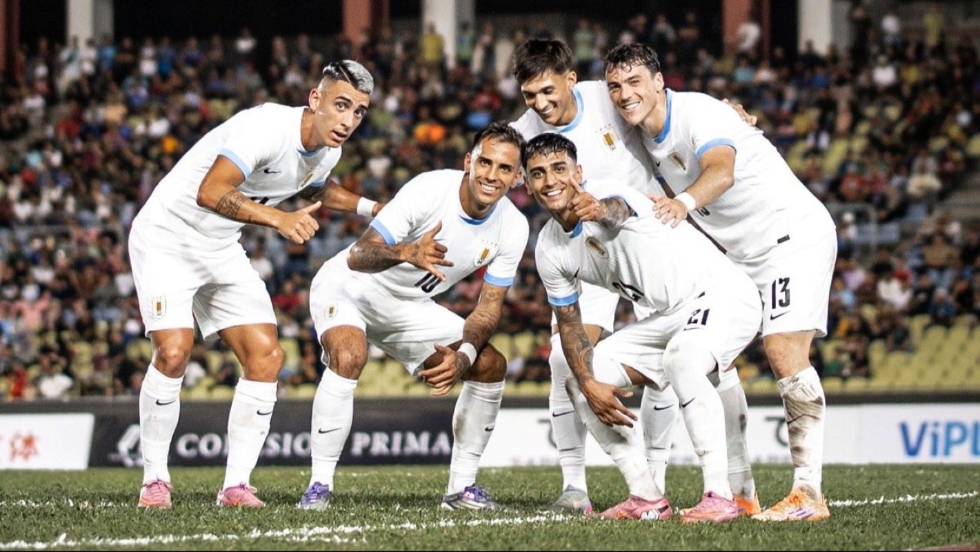 Uruguai vence Uzbequistão em amistoso para a Copa do Mundo