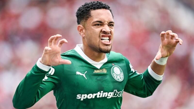 Jornal espanhol se derrete por atuação de Vitor Roque: “É uma fera”