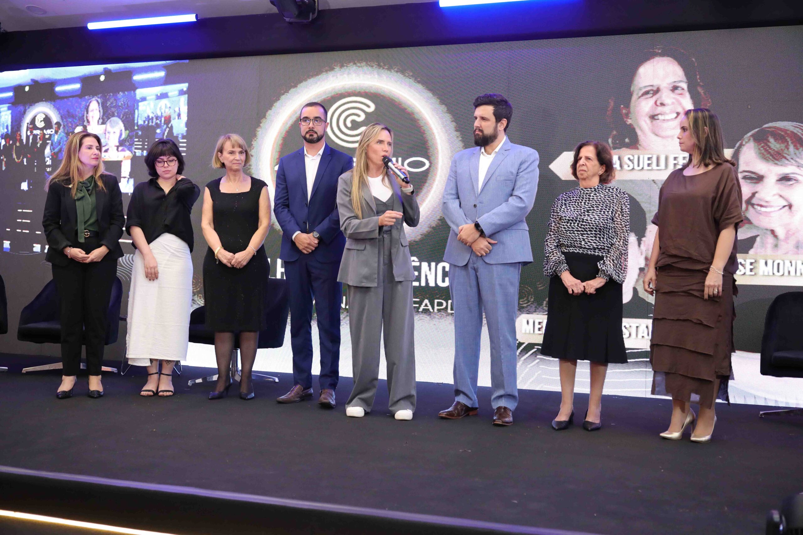 Mulheres que inspiram: 4º Prêmio de CT&I do DF celebra protagonismo feminino na ciência e na inovação