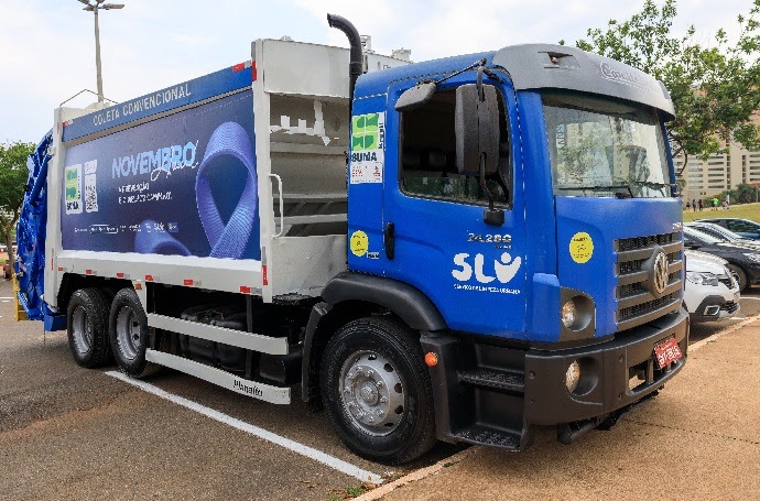 Novembro Azul: Caminhões de coleta de lixo rodam Brasília com mensagens de conscientização