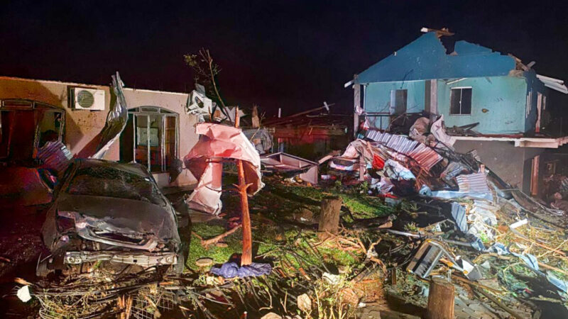 Paraná quer pagar até R$ 50 mil a famílias atingidas por tornado