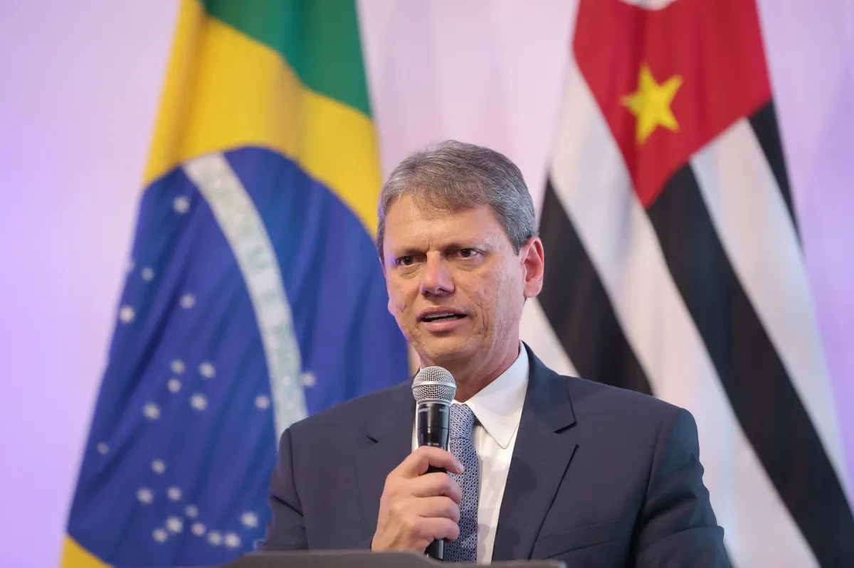 Tarcísio acerta detalhes com marqueteiro para a campanha de 2026