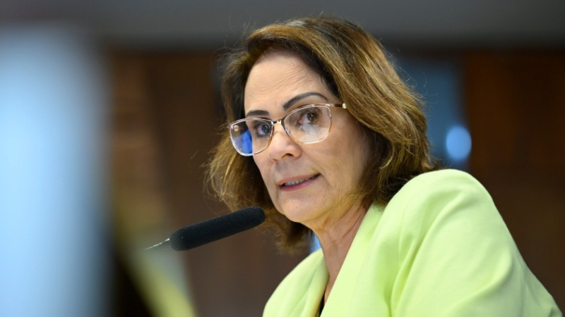 Senado aprova direito de autistas e alérgicos levarem comida a restaurantes