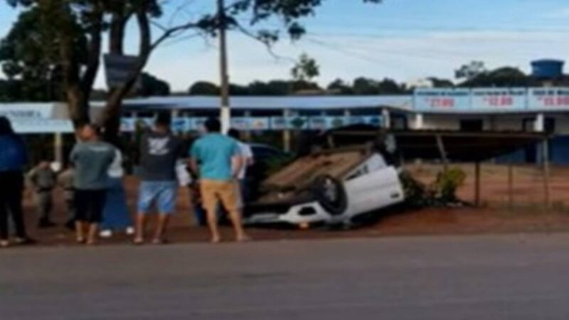 Carro da Saúde de Pirenópolis capota e deixa três feridos perto do DF
