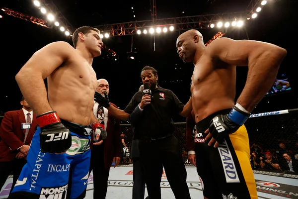 Reencontro entre Anderson Silva e Chris Weidman é cancelado; entenda