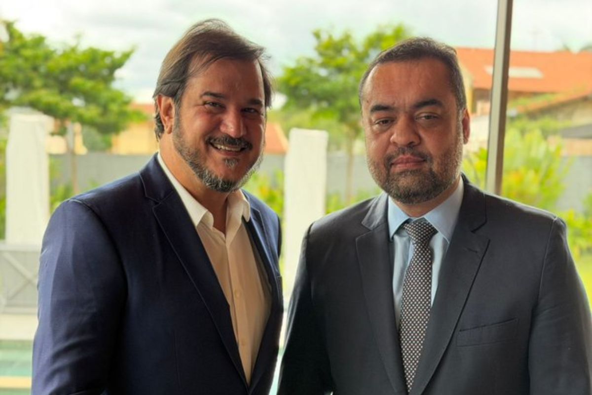 Cláudio Castro discute segurança pública com parlamentares em Brasília