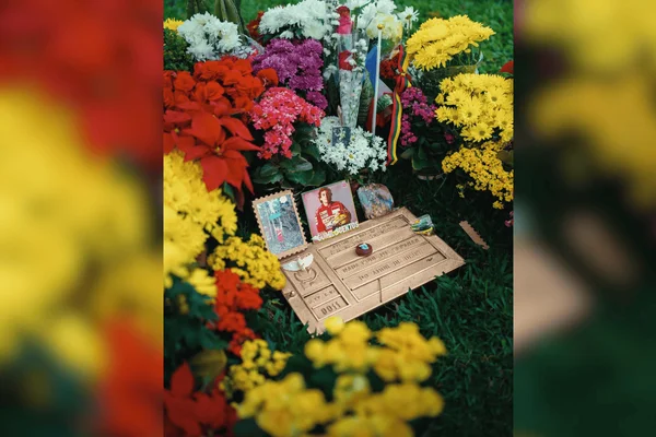 Kimi Antonelli homenageia Ayrton Senna antes de prova em SP; confira