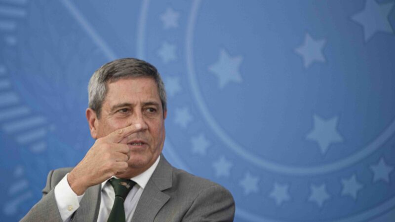 “Mero inconformismo”, diz Moraes ao rejeitar recurso de Braga Netto