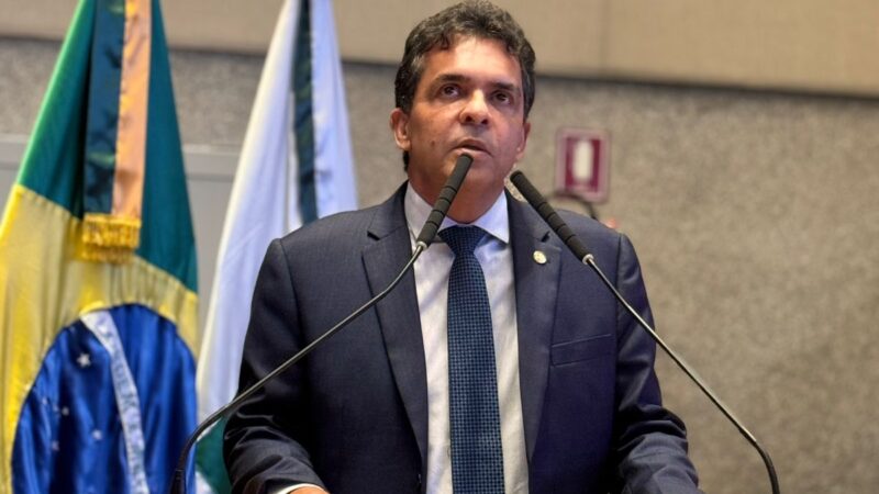 Aprovado PL do deputado Ricardo Vale que impede síndicos e condomínios de multar cuidadores de animais comunitários