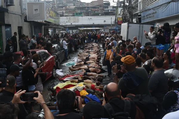 Regalias: chefes do CV faziam clareamento dentário na cadeia