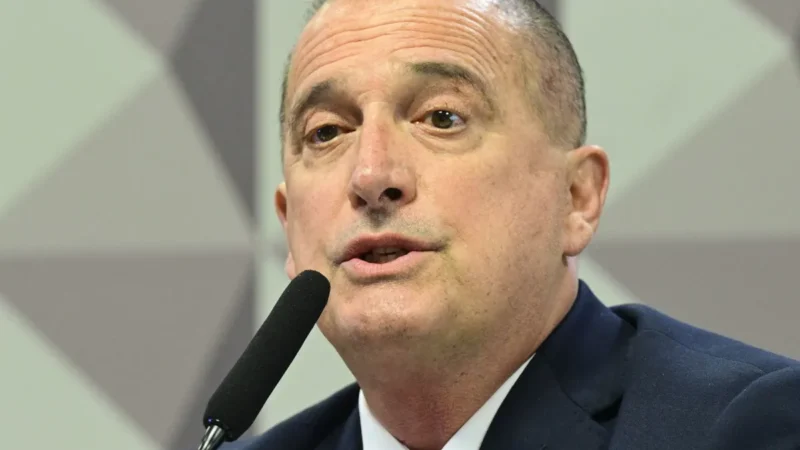 Problema em descontos do INSS era recorrente, mas sem relevância, diz Onyx