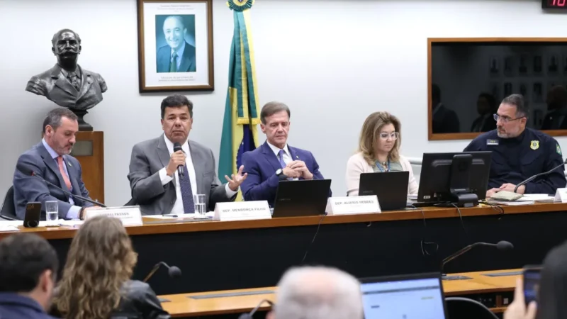 Na Câmara, chefes da PF e PRF defendem recursos permanentes para segurança