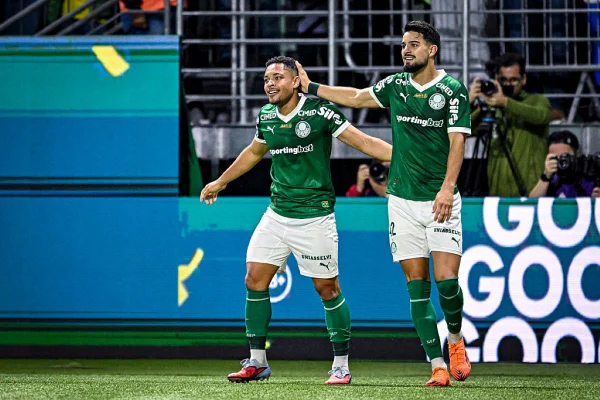 Briga no topo da tabela movimenta domingo do Brasileirão; veja jogos