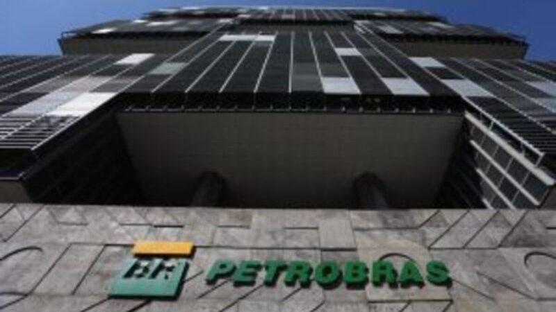 Petrobras aumenta preço do querosene de aviação a partir deste sábado