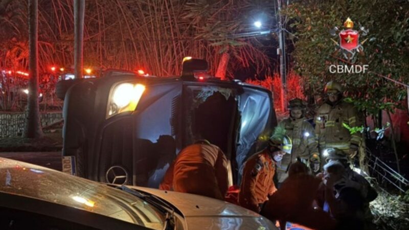 Van com ginastas de SP que capotou no DF tinha 18 crianças e 4 adultos