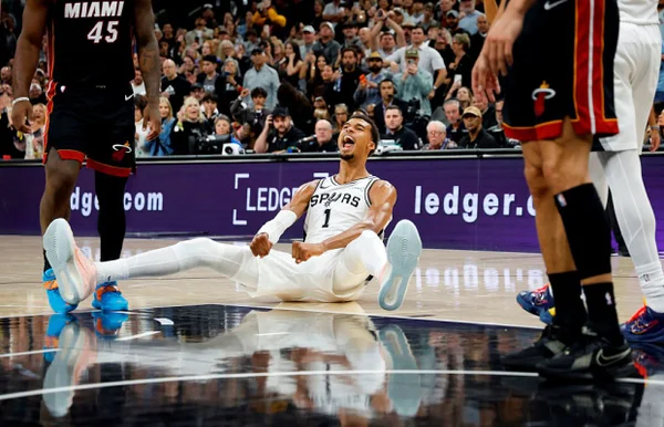 Thunder e Spurs jogam para manter invencibilidade na temporada da NBA