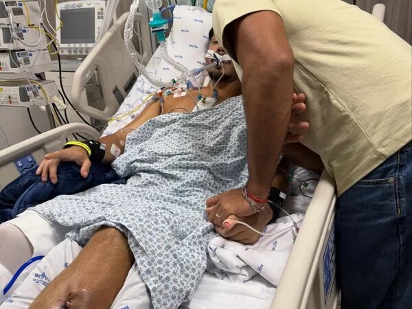 Influenciador relata momento de terror após levar tiros no Rio