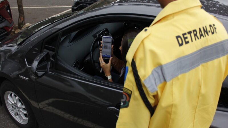 Fiscalização do Detran-DF começa para placas de finais 3, 4 e 5