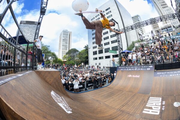 Dora Varella e Pedro Carvalho vencem o Mini Ramp Pro Attack, em SP