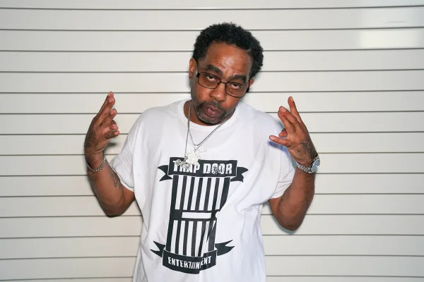 Rapper Young Bleed morre aos 51 anos após aneurisma cerebral