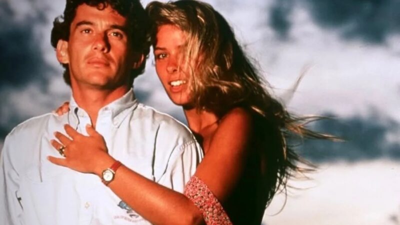 Adriane Galisteu conta sobre ensaio para a Playboy censurado por Senna