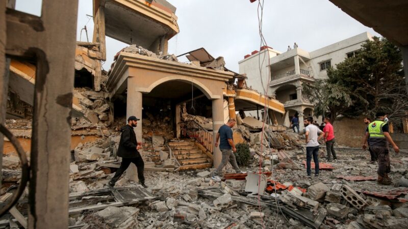 Israel bombardeia sul do Líbano e reacende tensão com Hezbollah