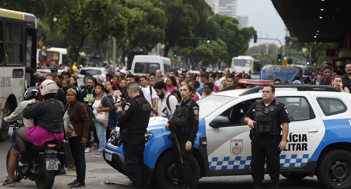 Operação no rio é aprovado por quase 90% da população das comunidades