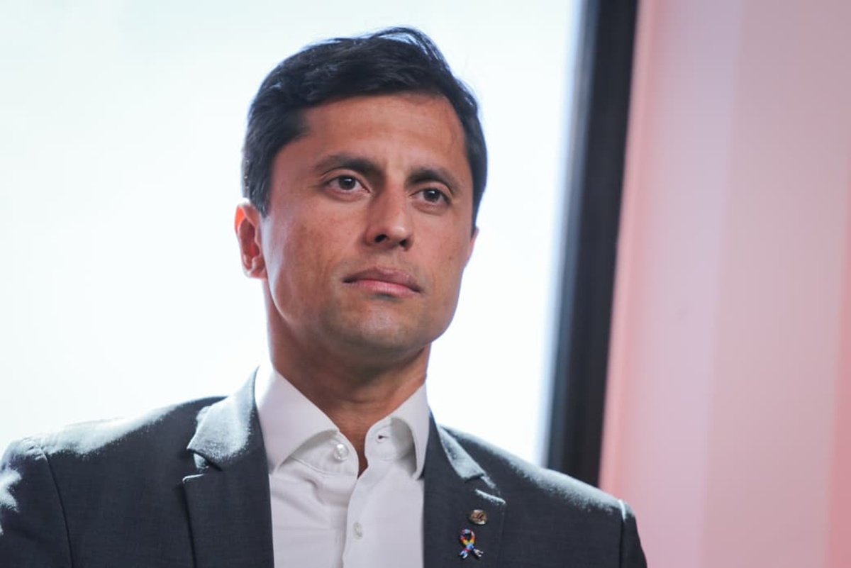 Fui ameaçado para interromper as investigações