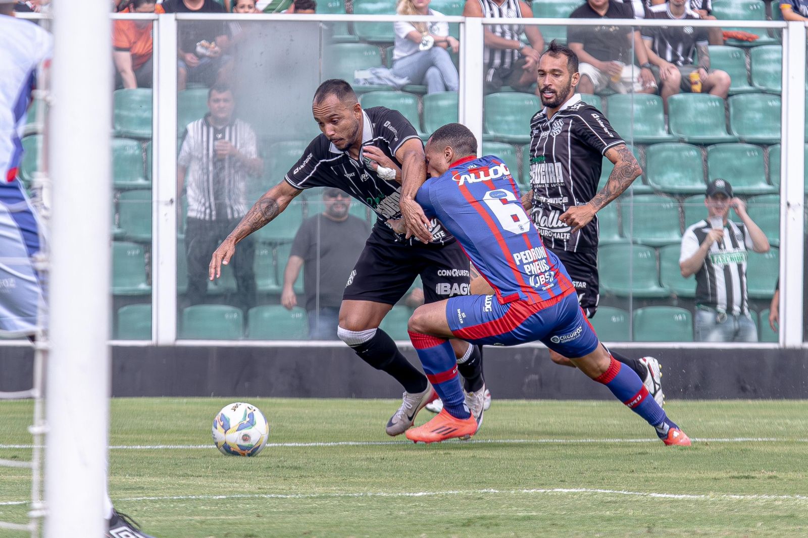 Figueirense e Joinville largam na frente nas semifinais da Copa SC