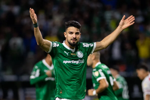 Flaco López revela que Messi pergunta sobre o Palmeiras