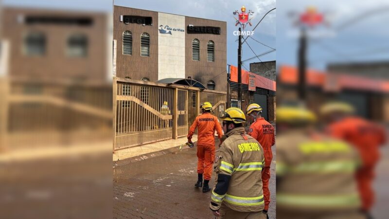 Igreja evangélica pega fogo na Cidade Estrutural