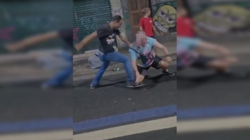 turista é surrado ao tentar evitar roubo de pochete com dinheiro