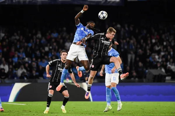 Champions League: Arsenal vence fora de casa e Napoli fica no empate